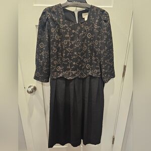 Vintage Dress By MISS DORHY Black With Gold Rose 3/4 Sleeve Zip Back 14 Like New